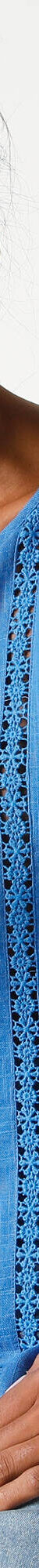 Blouse unie macramé, manches brodées (bleu) Blouse unie macramé, manches brodées (bleu)